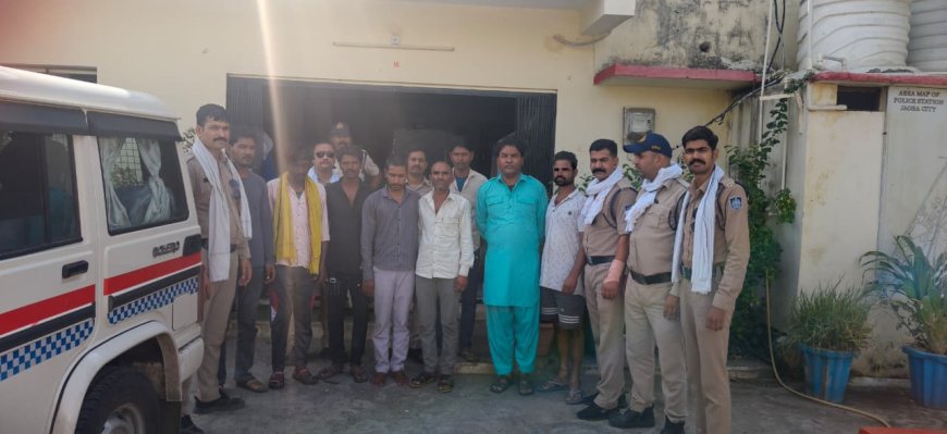 ऑपरेशन क्लीन : गुंडे-बदमाशों पर पुलिस का शिकंजा : एक रात में 182 वारंटियों पर कसा