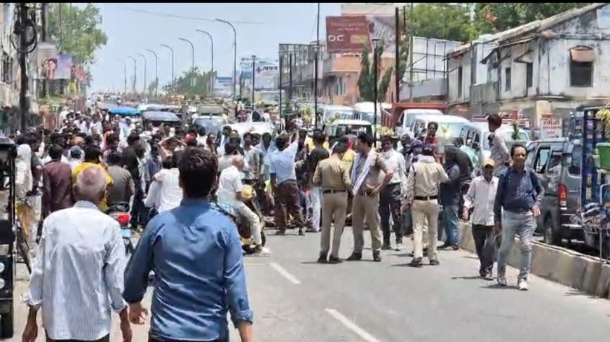 सड़क हादसा या साजिश : सड़क हादसे में युवक की मौत के बाद चक्काजाम : परिजनों ने जताई हत्या की आशंका