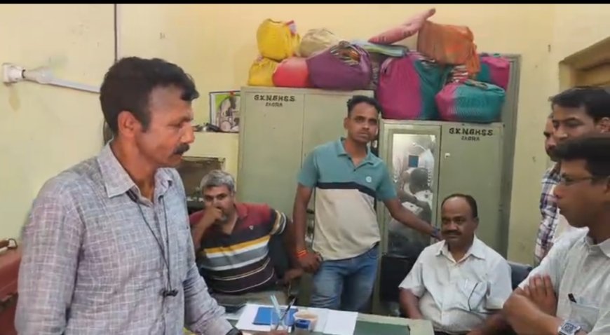 सेवानिवृत्त शिक्षक से 10 हजार की रिश्वत लेते बाबू चढ़ा लोकायुक्त के हत्थे : सेवानिवृत्ति प्रमाण पत्र और पीपीओ जारी करने के एवज में मांग रहा था रिश्वत