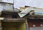 सैलाना : बस स्टैंड स्थित मौत के मुहाने पर 15 दुकानें : छज्जा गिरा : बड़ा हादसा टला : फिर भी कार्रवाई का इंतजार : प्रशासन अब भी बेखबर