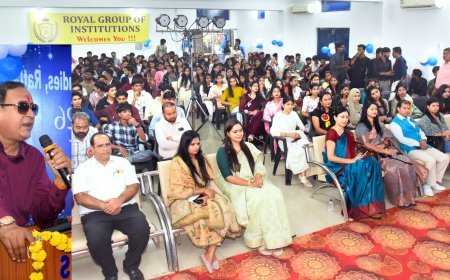 रॉयल कॉलेज में नवप्रवेशित फार्मेसी विद्यार्थियों का फूलों और गीतों से हुआ भव्य स्वागत; चेयरमैन श्री प्रमोद गुगालिया ने दिए सफलता के मूलमंत्र